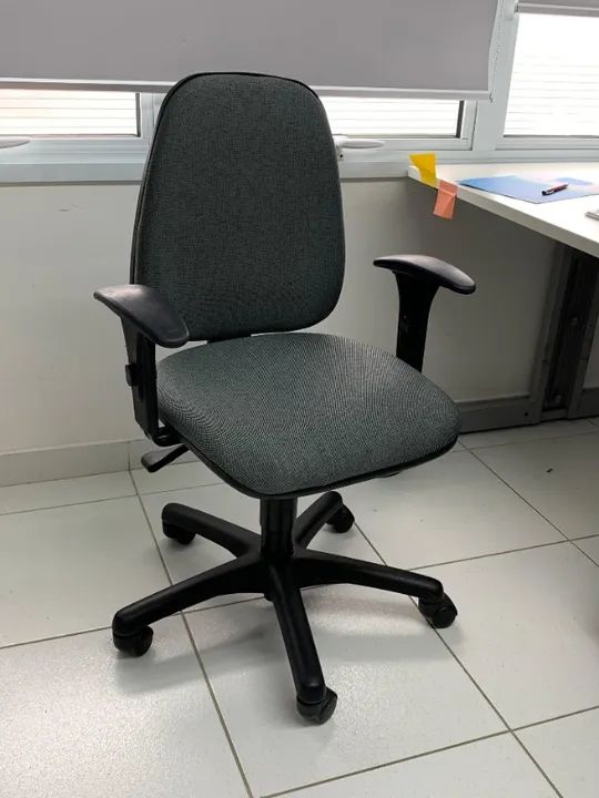 Cadeira para Escritório Secretária Cinza Confortável - Foto 3