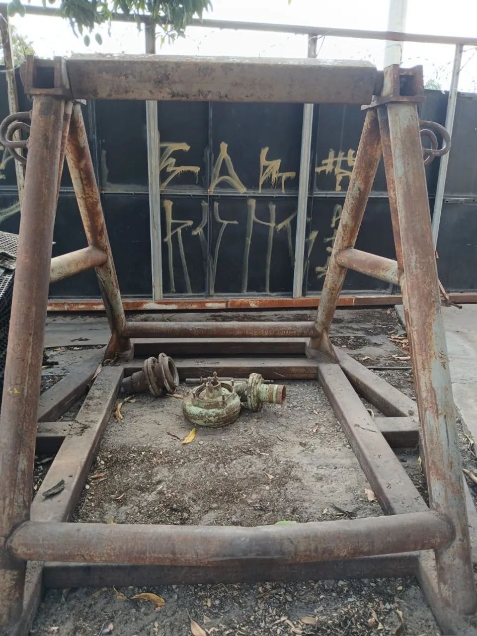 Cavalete reforçado para correia transportadora 