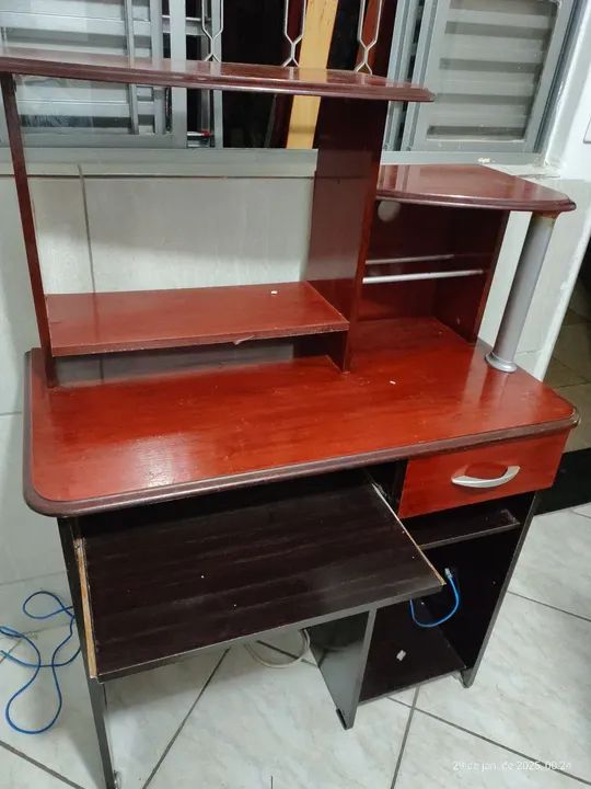 Escrivaninha Bancada de Estudos e Trabalho com Prateleiras  - Foto 2