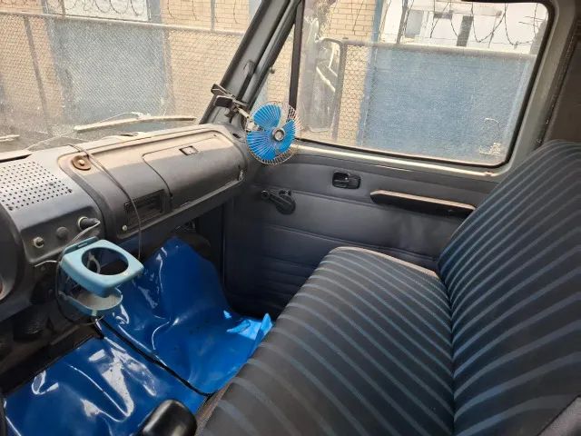 Caminhão Volkswagen  com Poliguindaste Kibrás - Foto 7