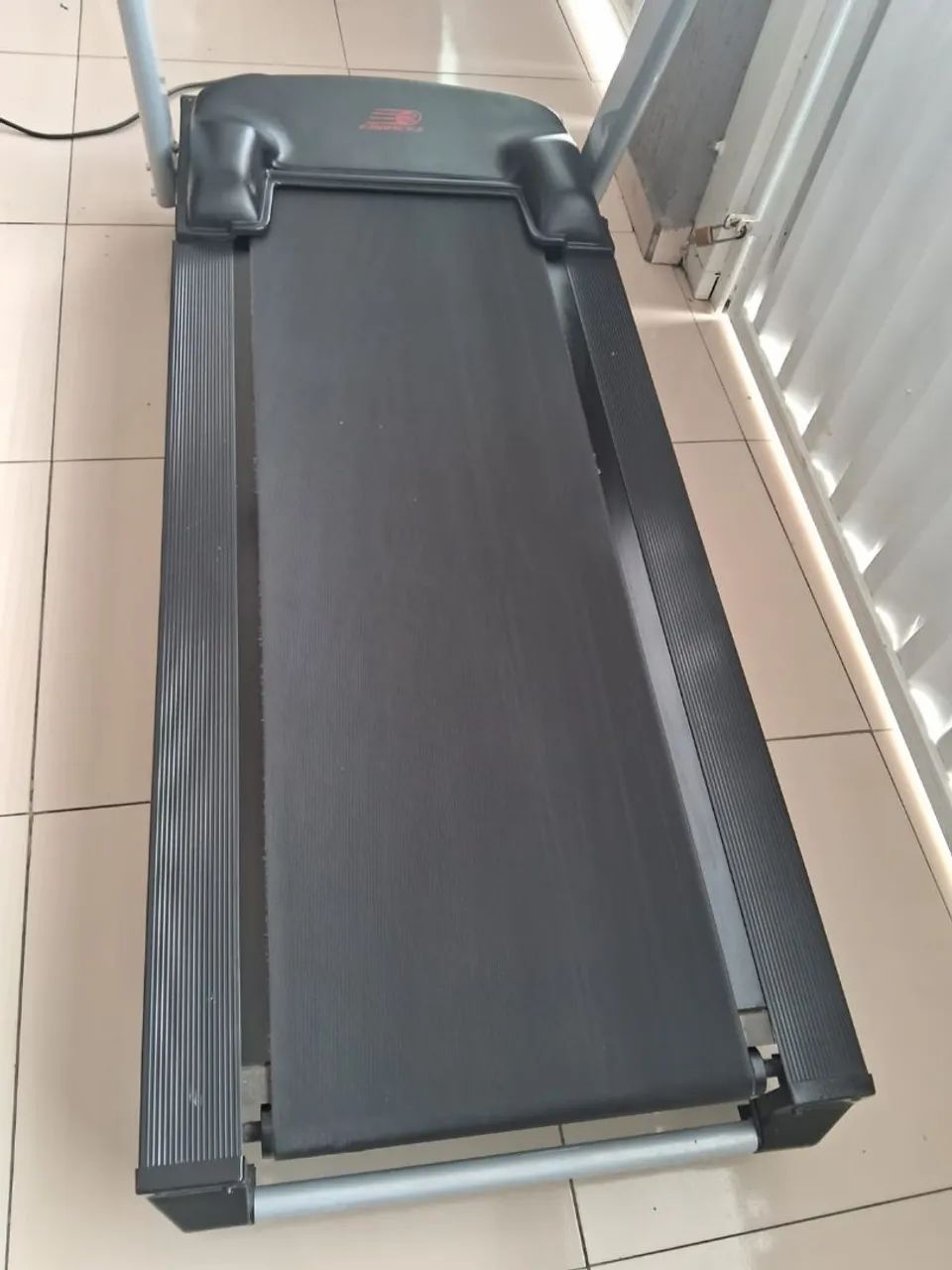 Esteira profissional embreex 566.18km/h.motor placa weg - Foto 4