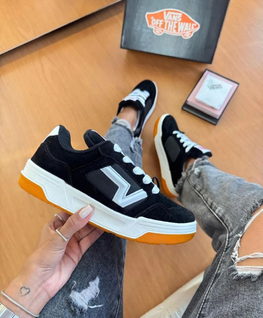 Tênis Vans Off The Wall modelo mais novo da coleção Calçados