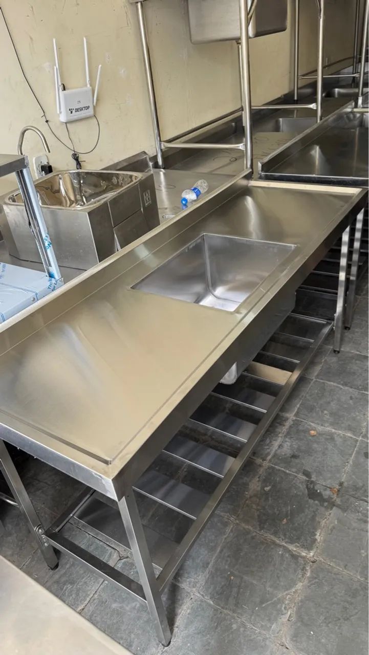 Bancada de Aço Inox com Pia para Cozinha Industrial - Foto 4