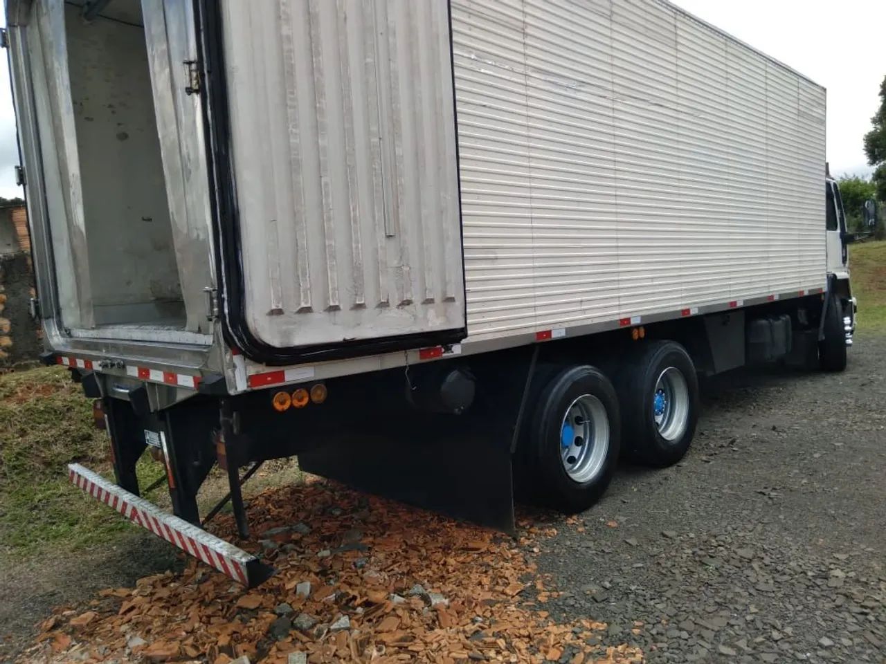 Cargo 2422 câmara fria gancheira frigorífico  - Foto 3