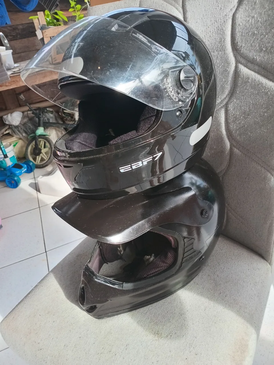 2 Capacetes EBF7 para Motocicleta 100$