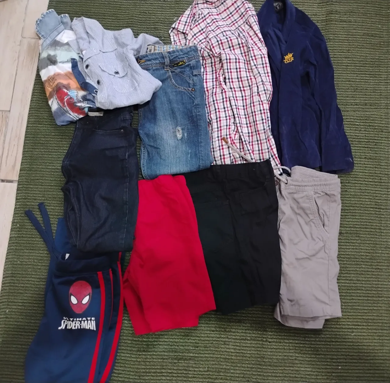Lote de Roupas para Menino - Tamanho 6