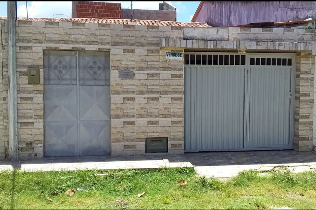 Vendo uma casa