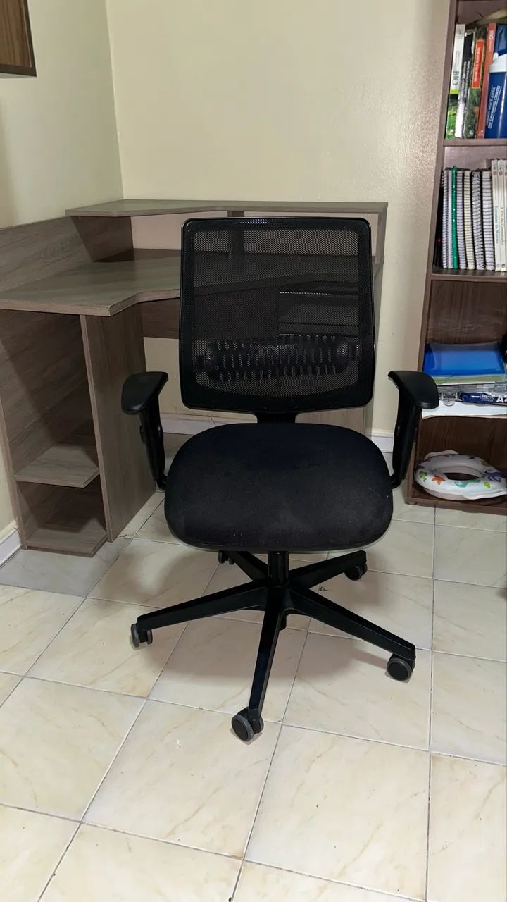 Vendo cadeira de escritório ergonômica 