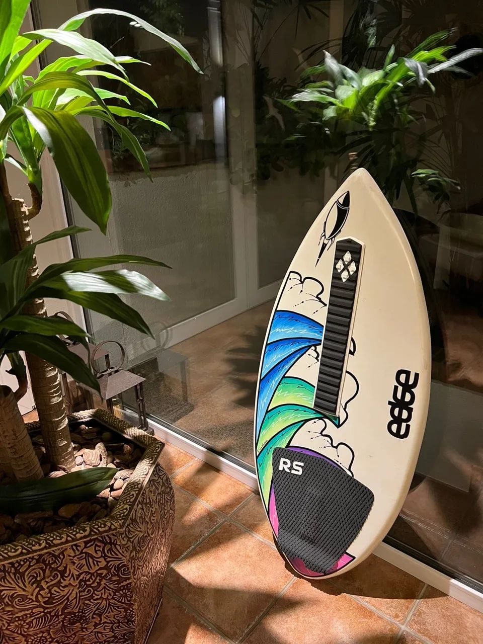 Prancha de Skimboard Edge NOVA - nunca usada - Foto 2