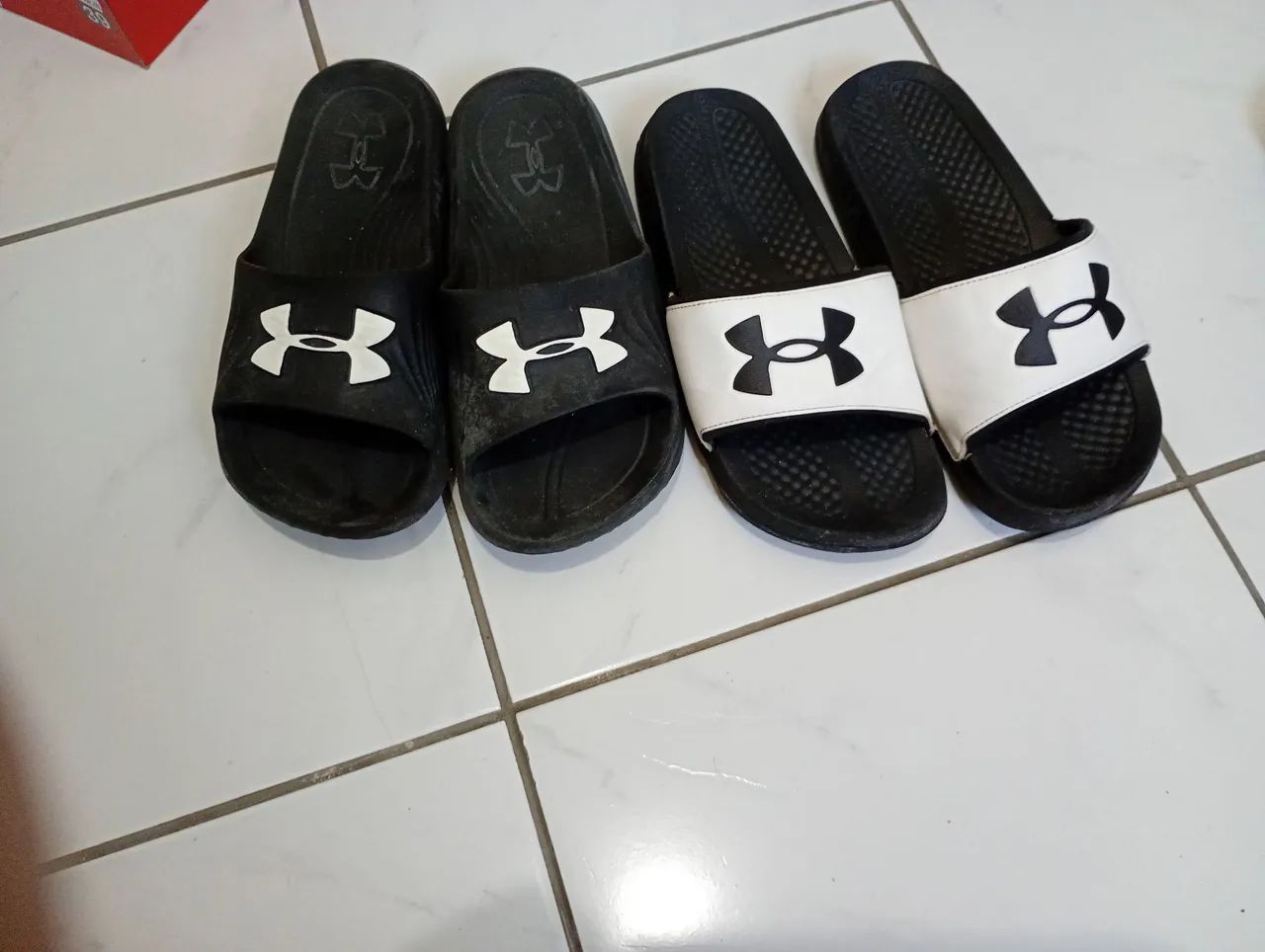 2 Sandálias under Armour 