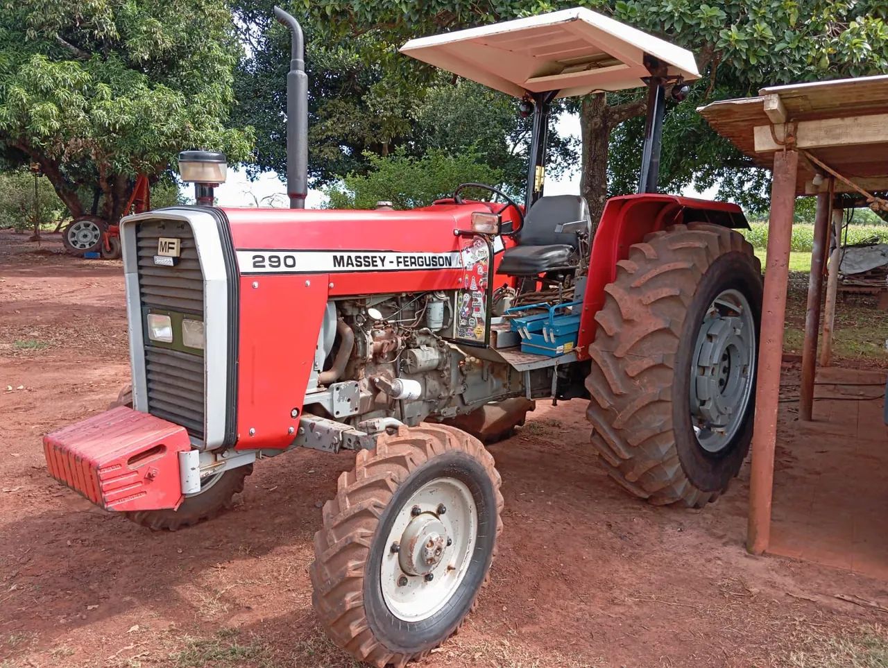 Trator 290  ano 94 