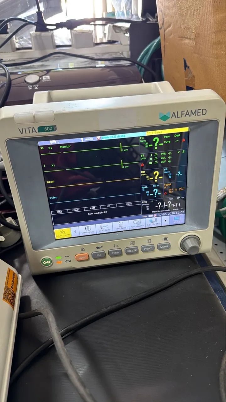 Monitor multiparametro de transporte Alfamed Vita 600e