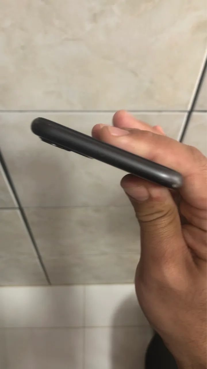 IPHONE 11 - 64 GB  - Foto 3