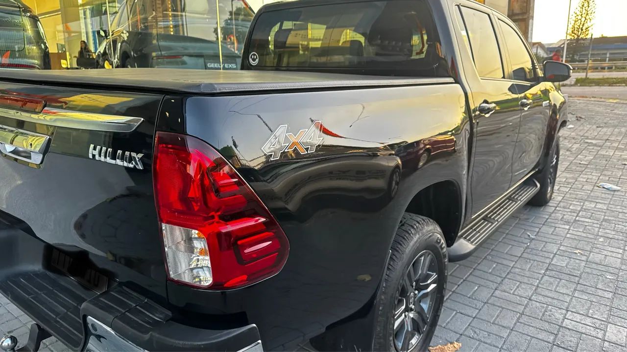 Toyota Hilux CD 4X4 2.8 DIESEL AUT. 2025