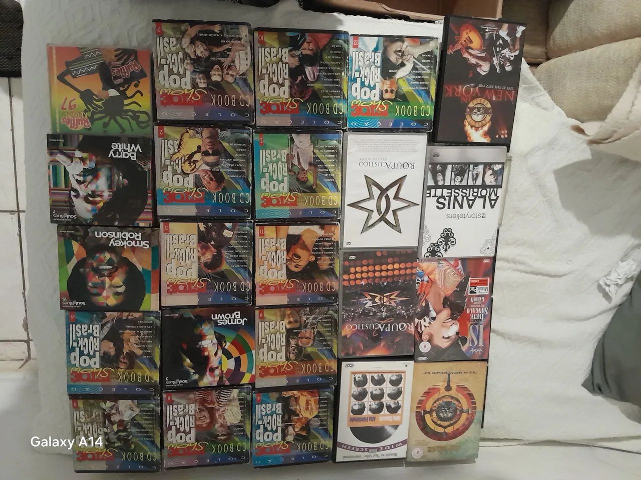 100 cds e dvds de rock e pop  - Foto 3