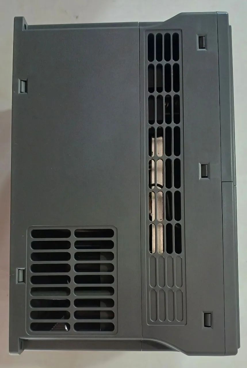 Inversor de Frequência 220v Trifásico 11kw 45A 15cv Novo com 1 Ano de Garantia (47) - Foto 3
