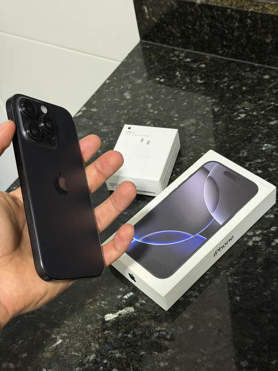 iPhone 16 Pro - Foto 2