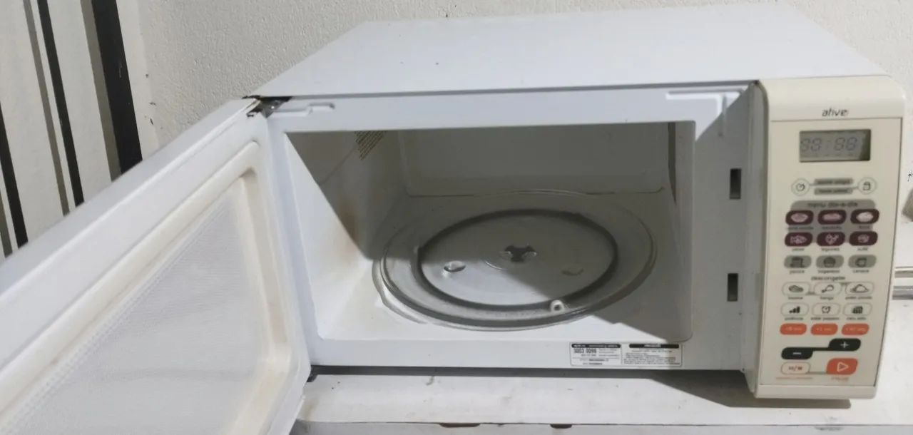 Microondas Brastemp FUNCIONANDO PERFEITAMENTE  - Foto 3