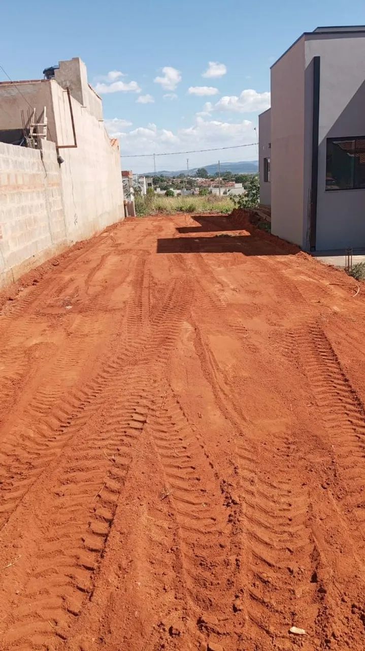 Alugo terreno Delfinopolis 