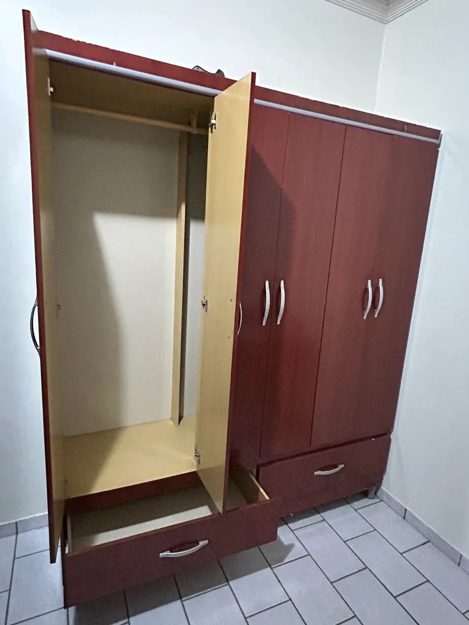 Guarda Roupa 6 portas - Foto 2