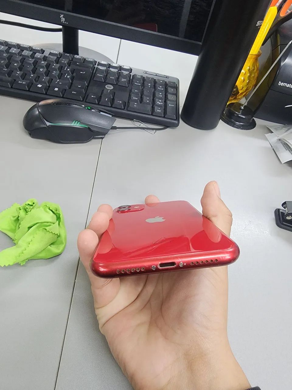 IPhone 11 64g - Foto 4