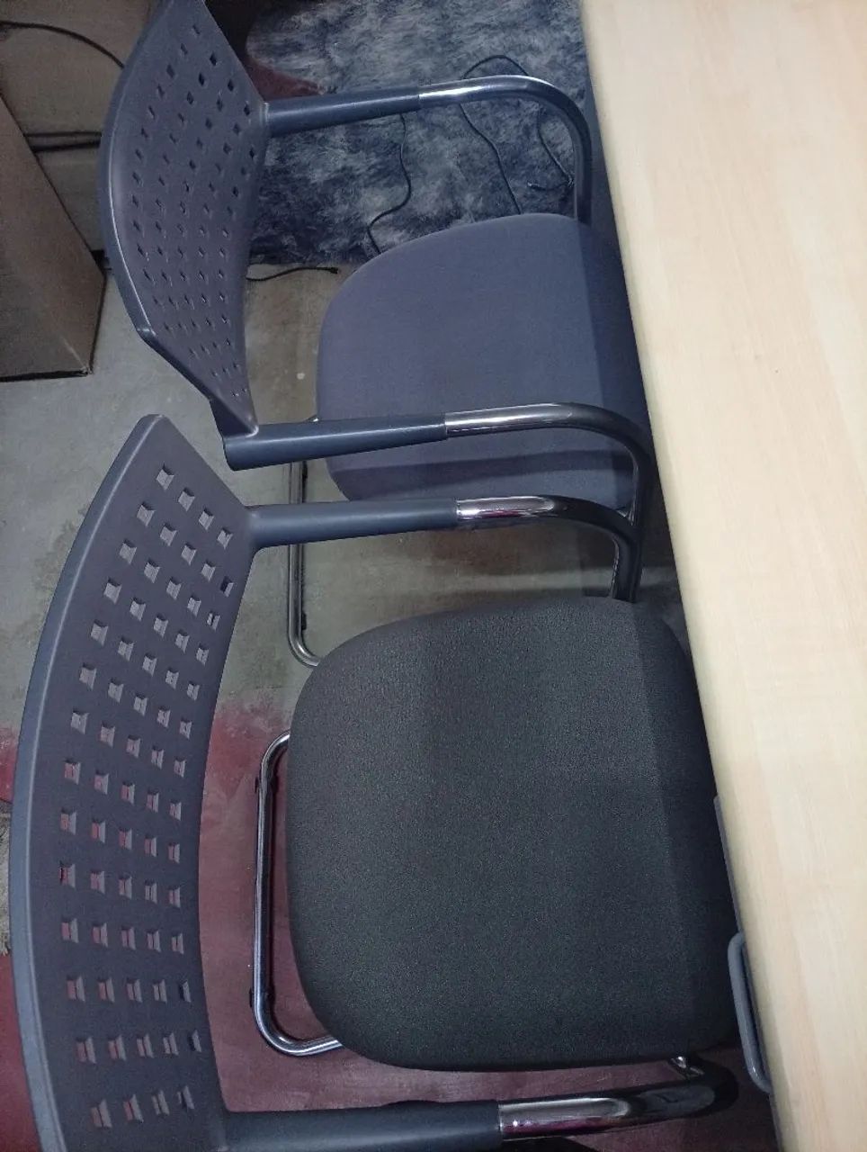 Mesa c/ 2 cadeiras ( escritório) - Foto 4