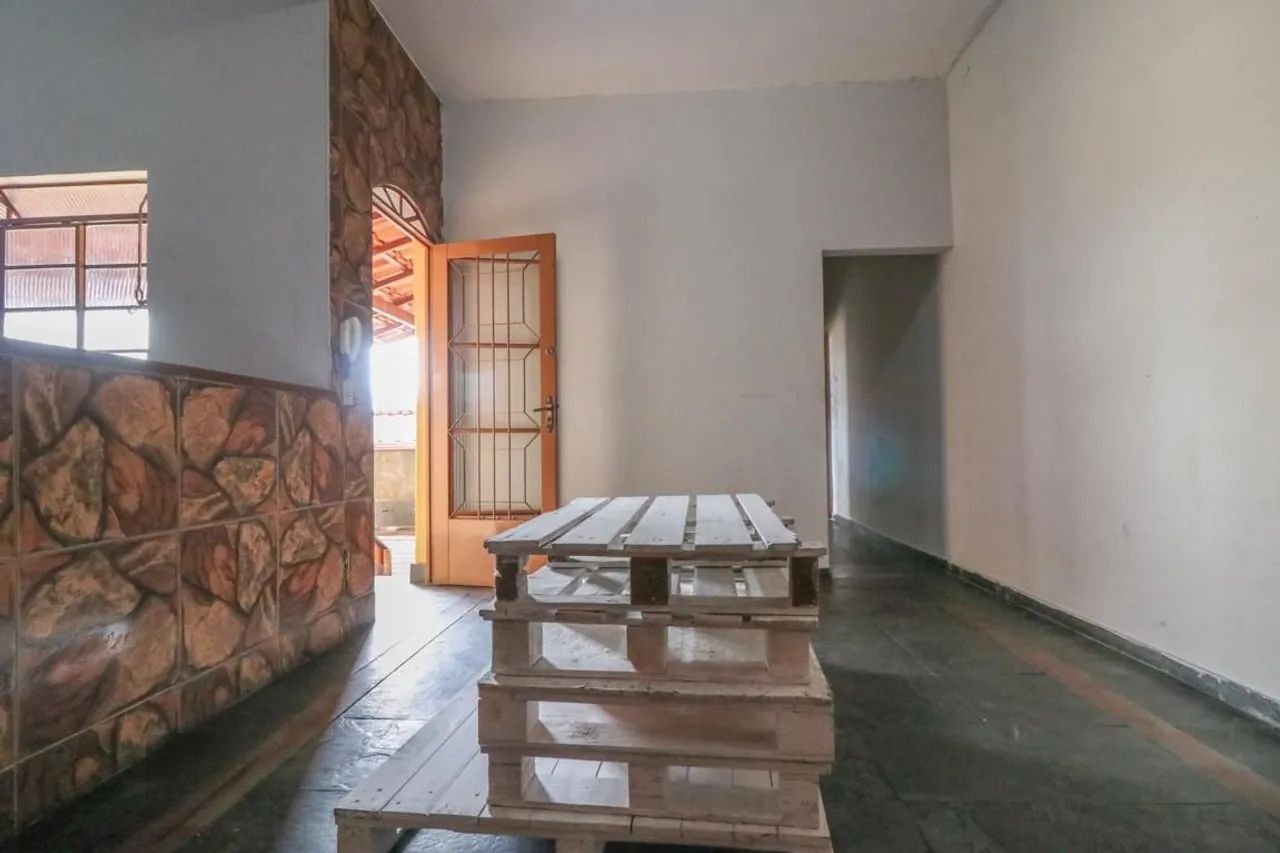 Casa à Venda - Bonfim, 2 Quartos, 300 m2 - Foto 2