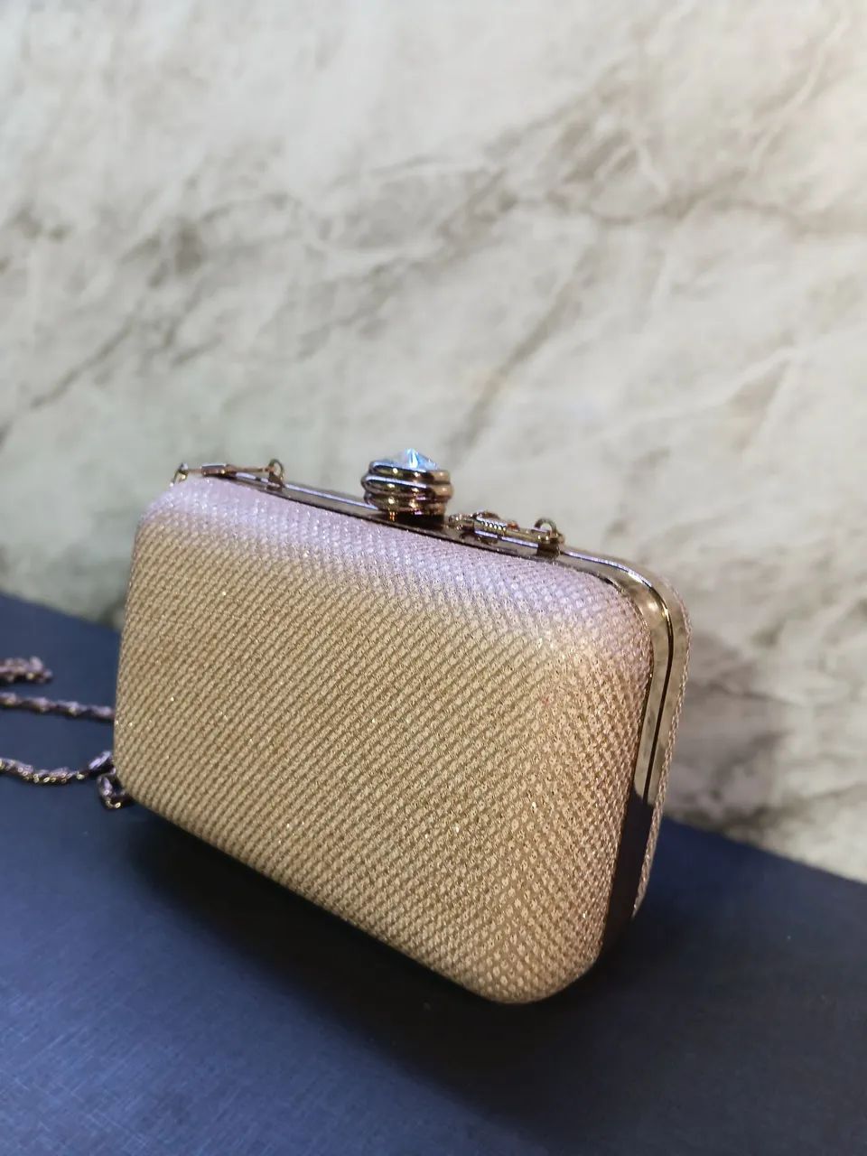 MINI BAG DOURADA  - Foto 2