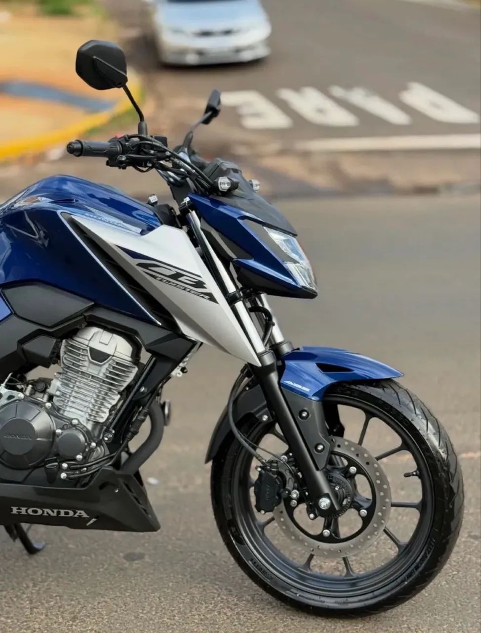 CB300F com ABS  - Foto 4
