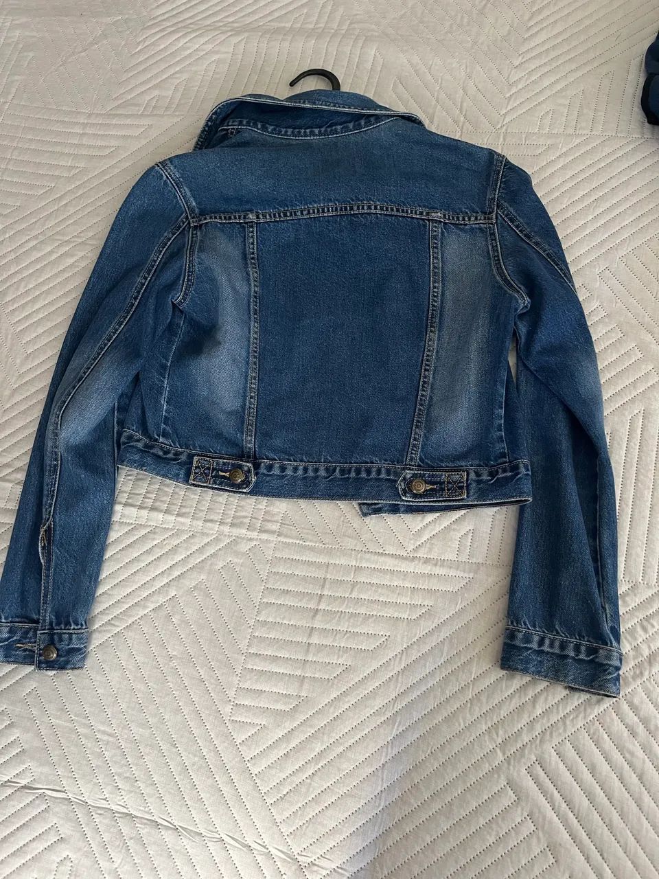 Jaqueta jeans curta