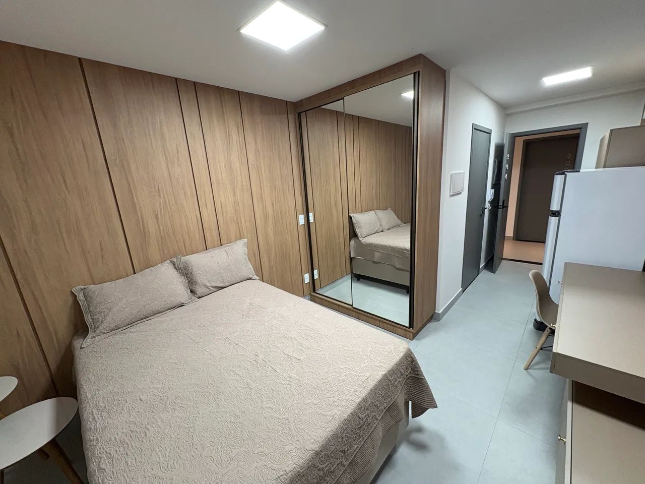 Flat Novo Mobiliado em Manaira - Foto 3