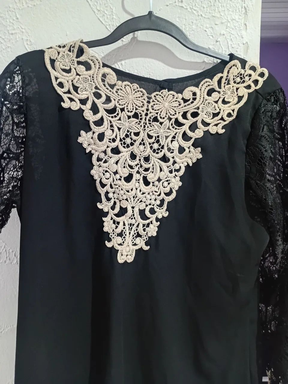 Blusa social de renda linda!
