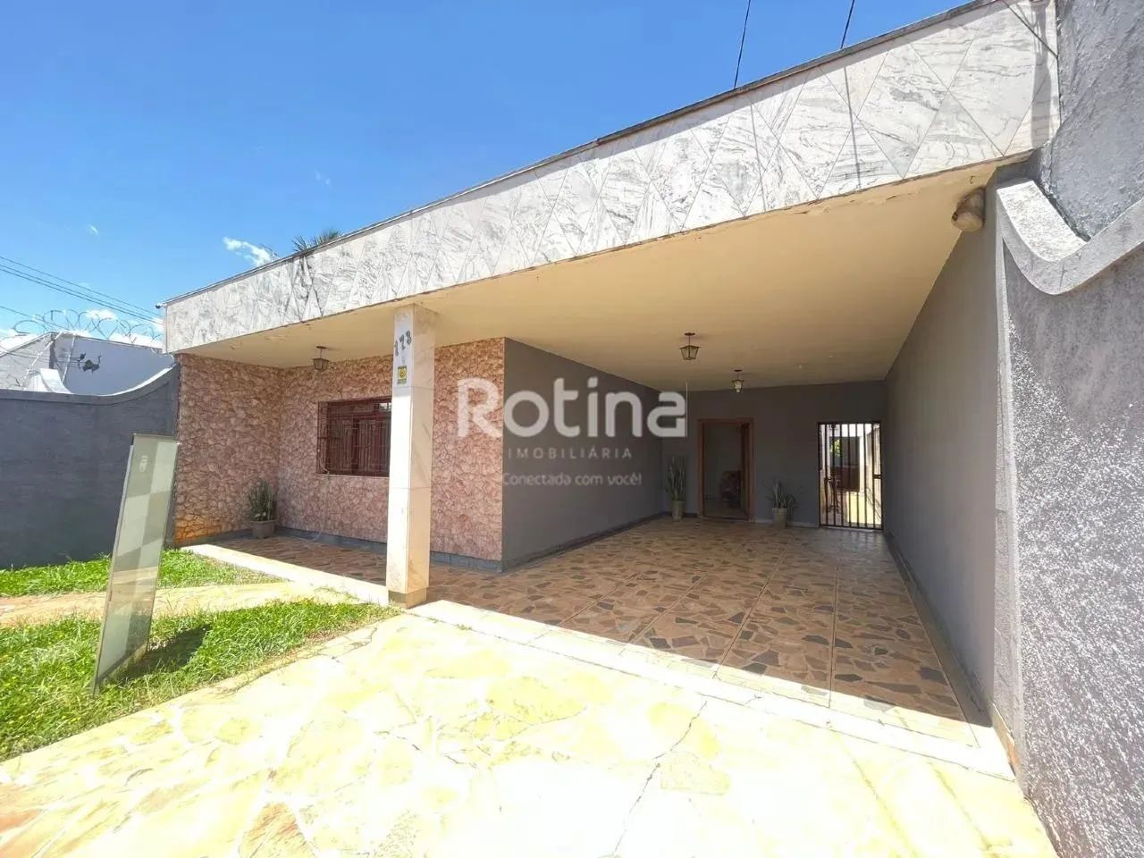 Sala para alugar, Brasil - Uberlândia/MG - Rotina Imobiliária