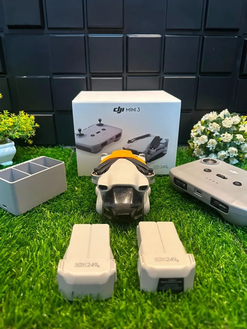 Dji Mini 3 com 2 Baterias Hub e Suporte de Elicie - Foto 2