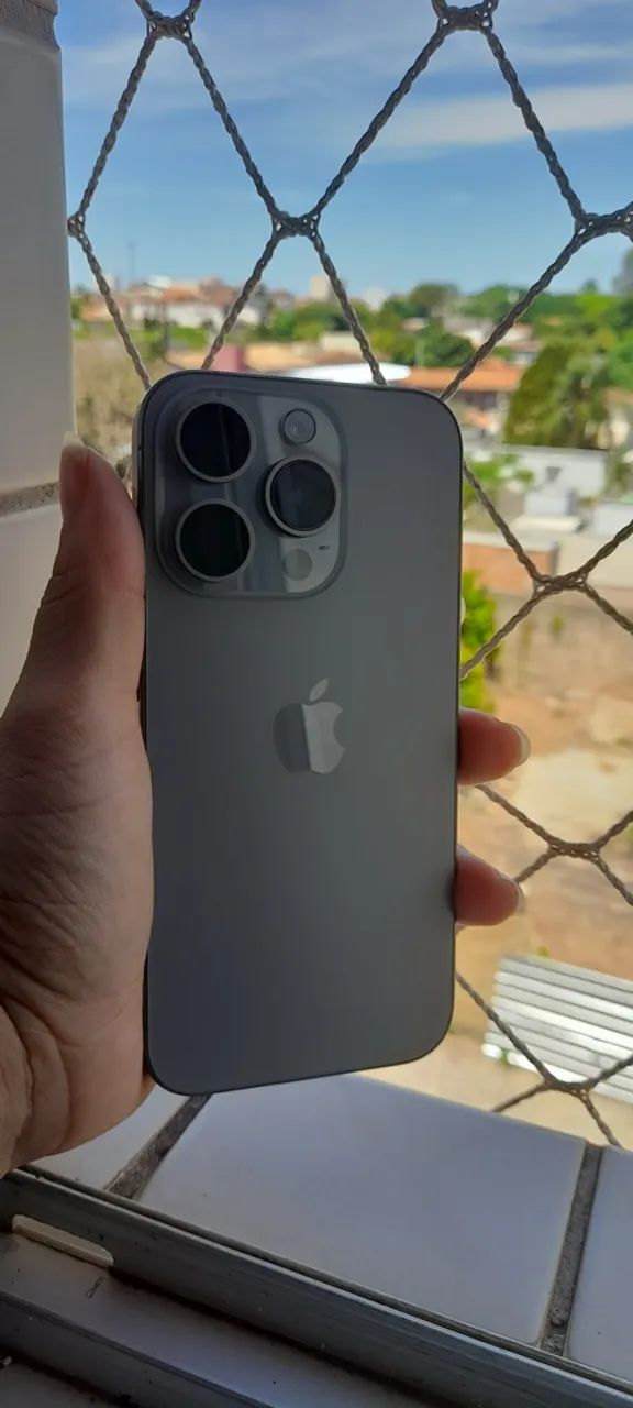 iPhone 15 pro - 128gb  - Foto 2