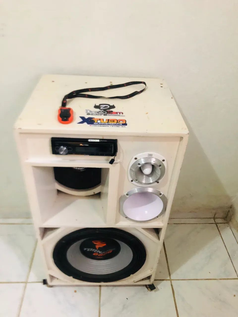 Vendo Caixa de Som Amplificada - Foto 2