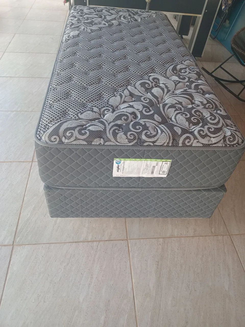Cama Box solteiro novissima - Foto 3