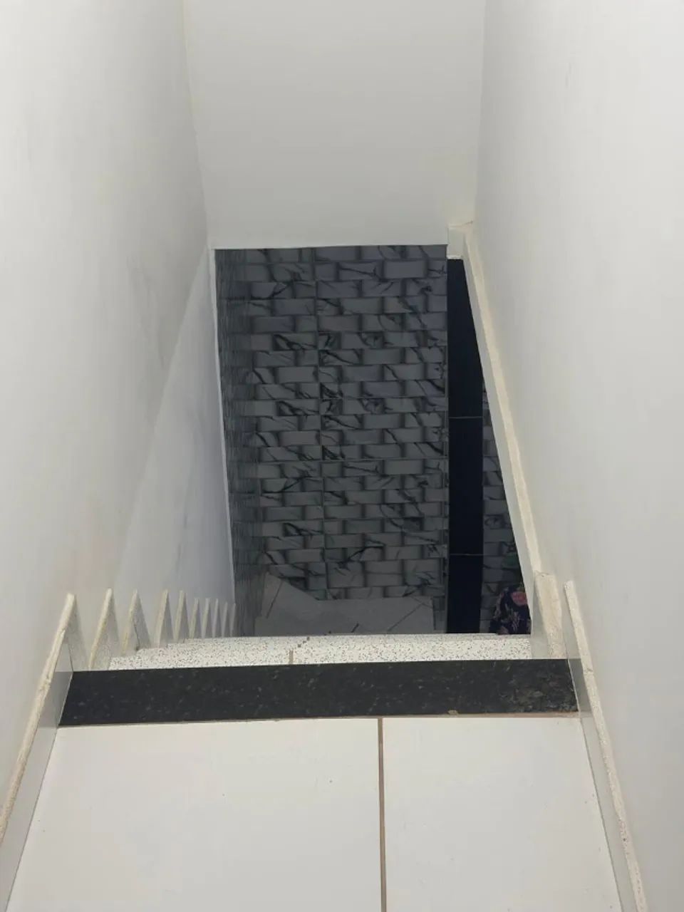 Casa refinada com ambientes funcionais e acolhedores - Foto 4