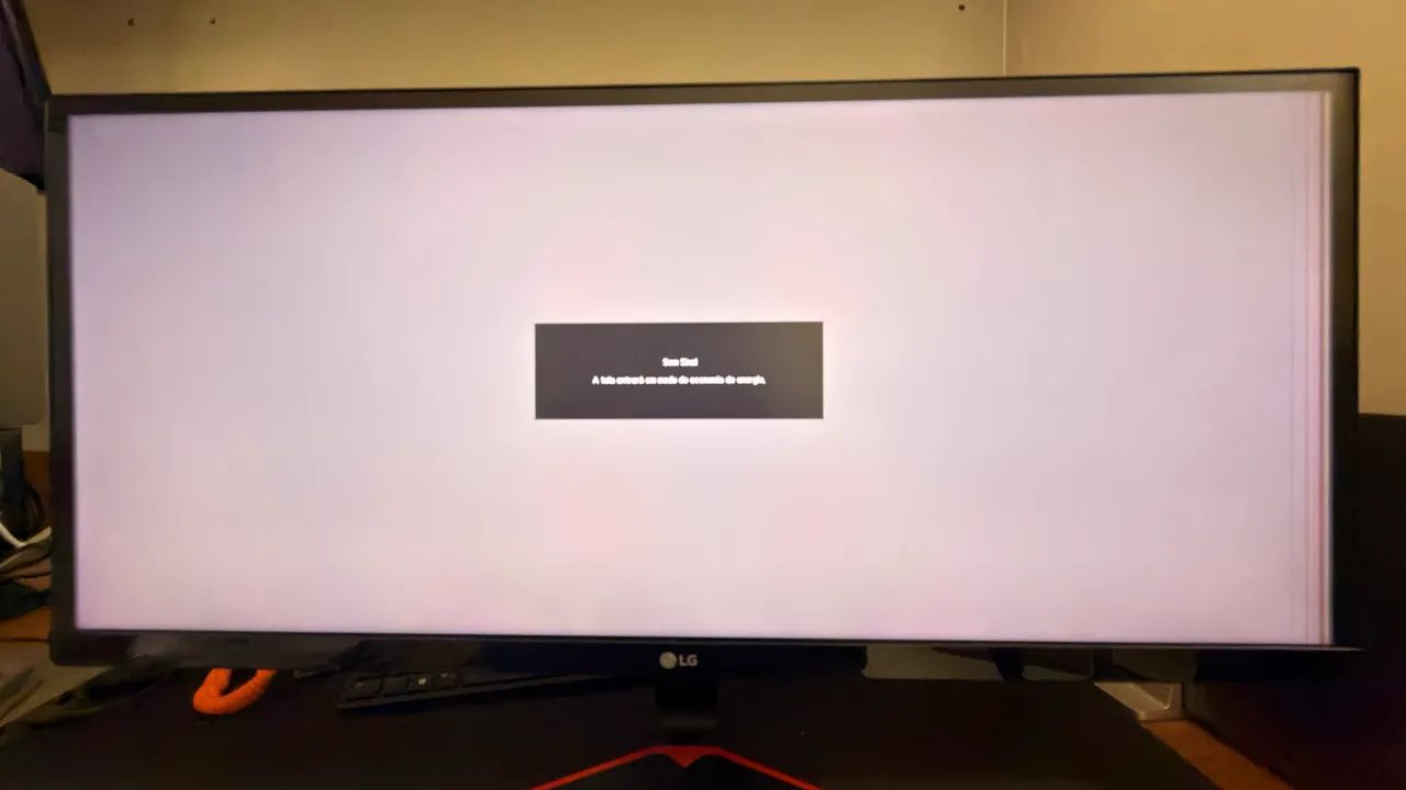Monitor LG UltraWide 29? 29UM68-P - Funcionando, com linhas na tela - Foto 2