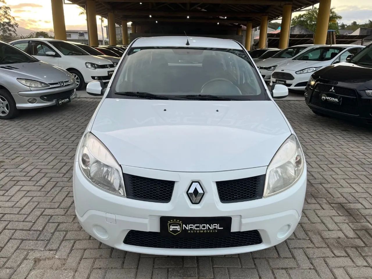 Renault Sandero Expression Flex 1.0 12V 5P 2011 - Foto 2