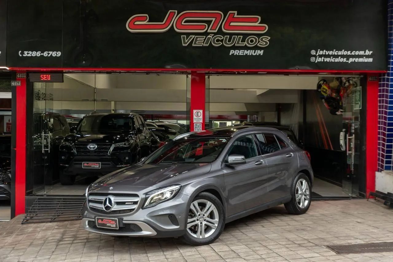 Mercedes-Benz GLA 250 Vision 2.0 TB 16V 211cv Aut. 2015