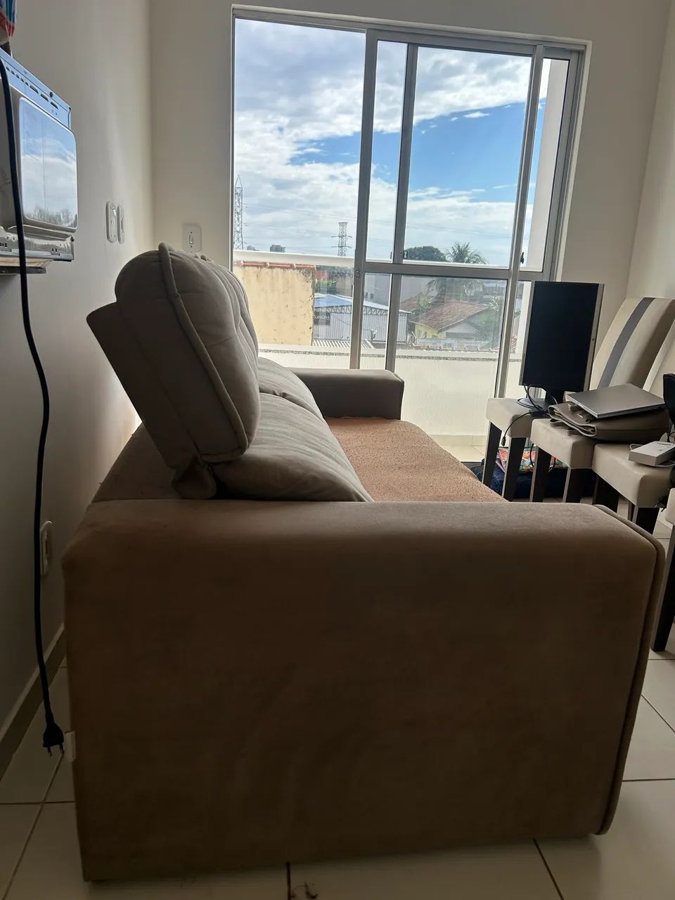 SOFA 4 lugares