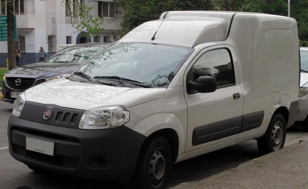 ALUGO ESTA FIORINO