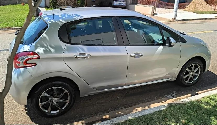 Peugeot 208 Active/active Pack 1.5 Flex 8V 5P 2015 - Foto 2