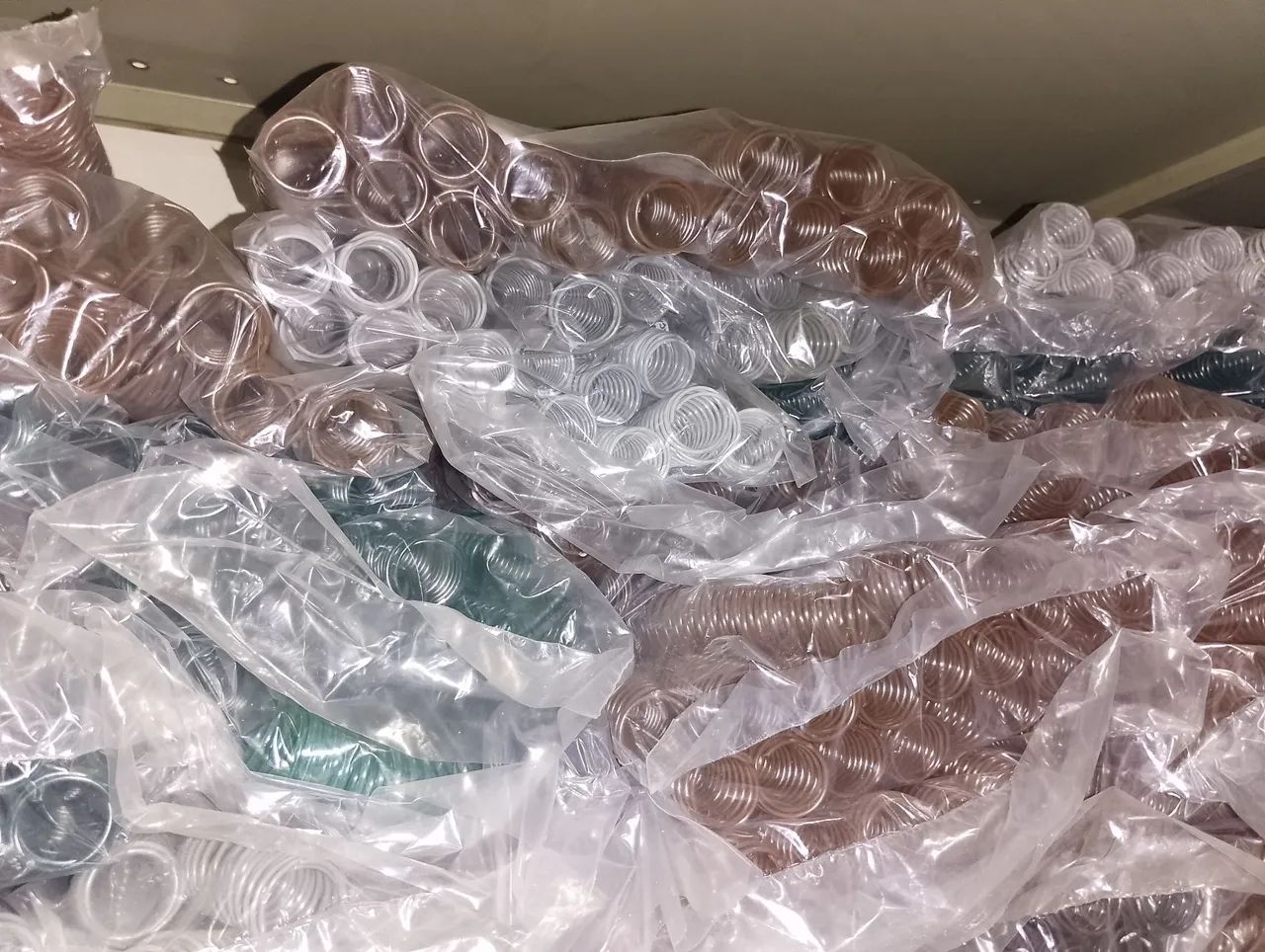 Espirais Plásticos para encadernação pela metade do preço de custo  - Foto 2