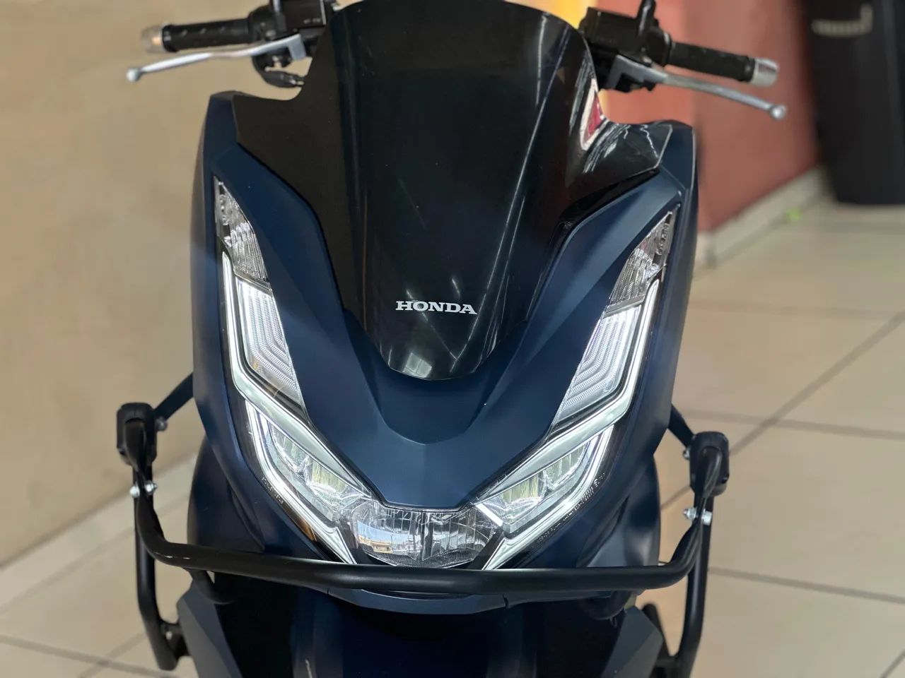 Honda Pcx Dlx - Foto 4