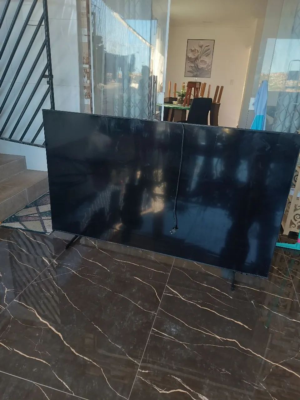 TVs Samsung 75" com defeito