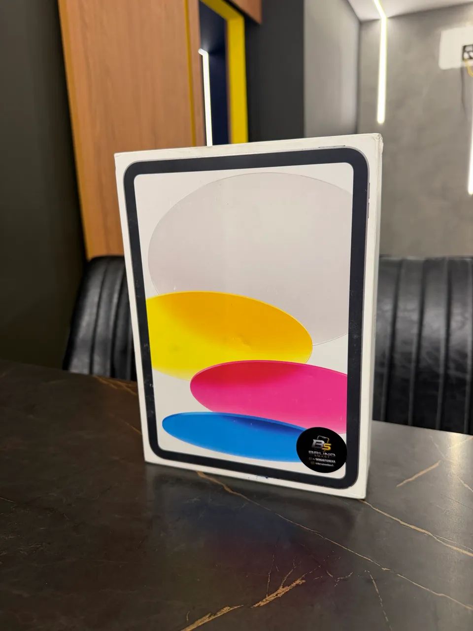 iPad 11 128G NOVO - branco/Azul
