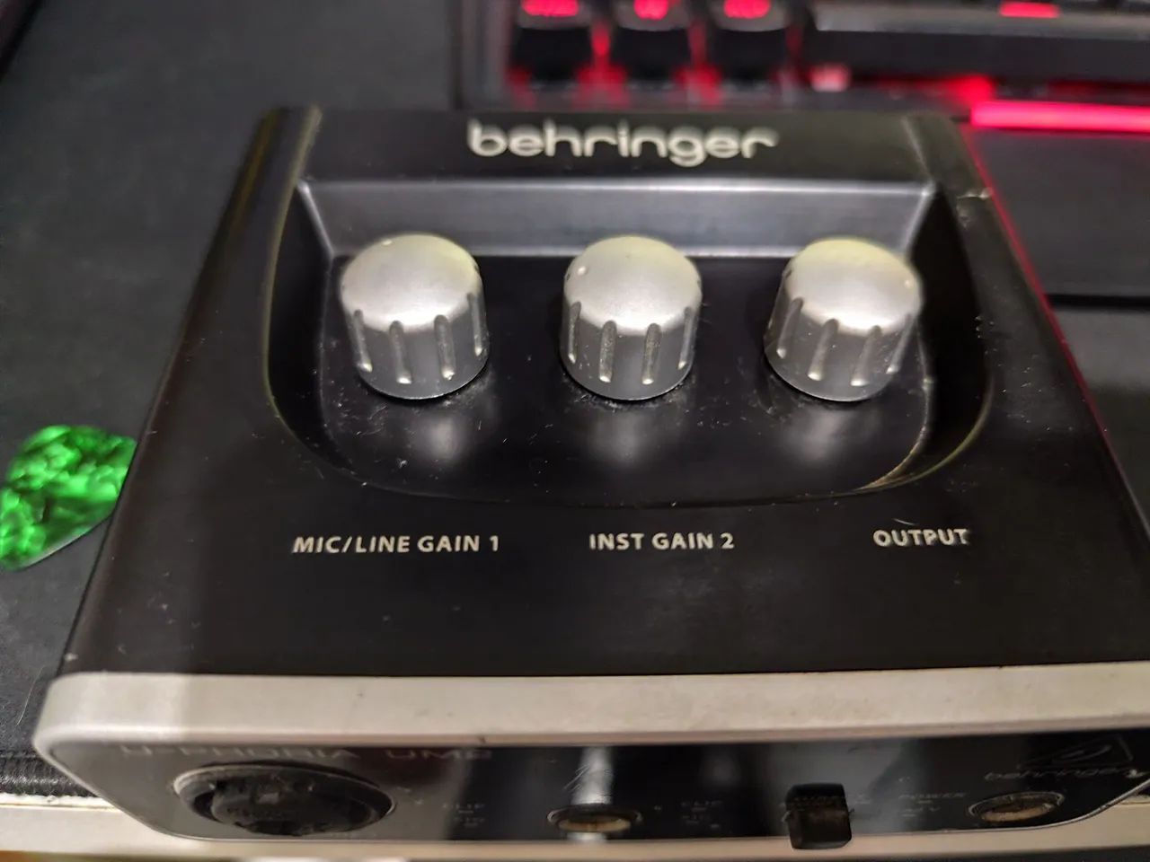 Interface de áudio Behringer U-phoria UM2 - Foto 2