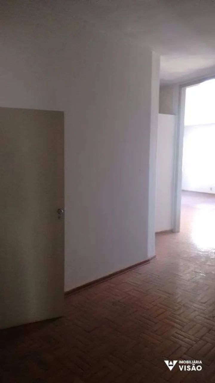 APARTAMENTO PARA ALUGAR NO CENTRO COM 03 QUARTOS, 01 SUÍTE E 02 BANHEIROS - Foto 4
